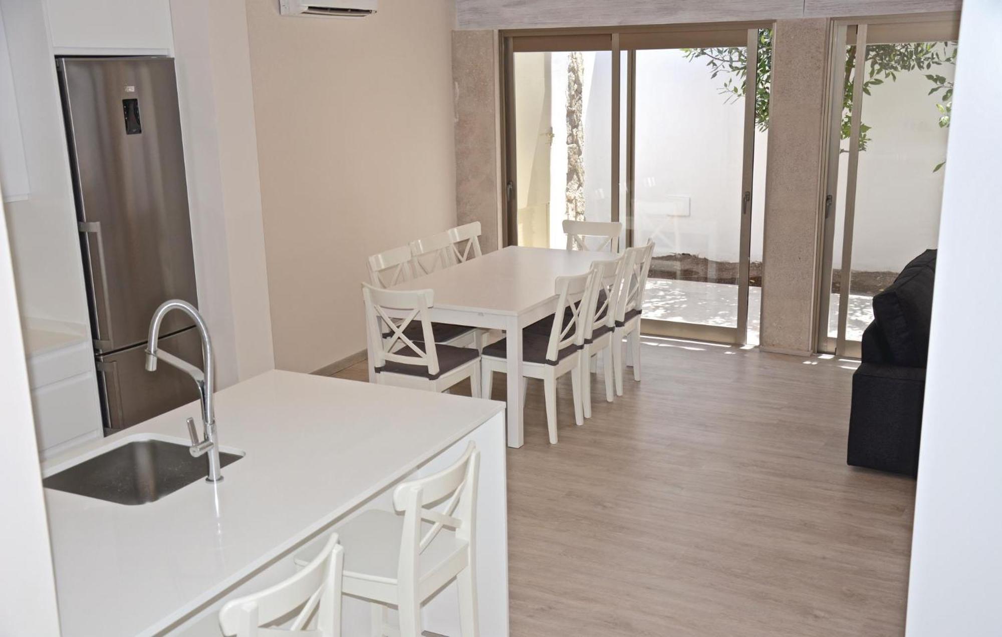 Awesome In With Kitchen
